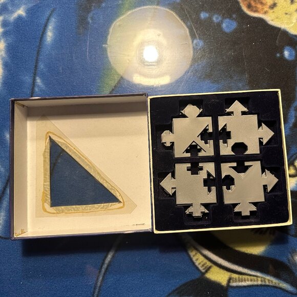 The Ultimate Puzzle (Lee Willock – 48 Puzzles in One) - Picture 3 of 5